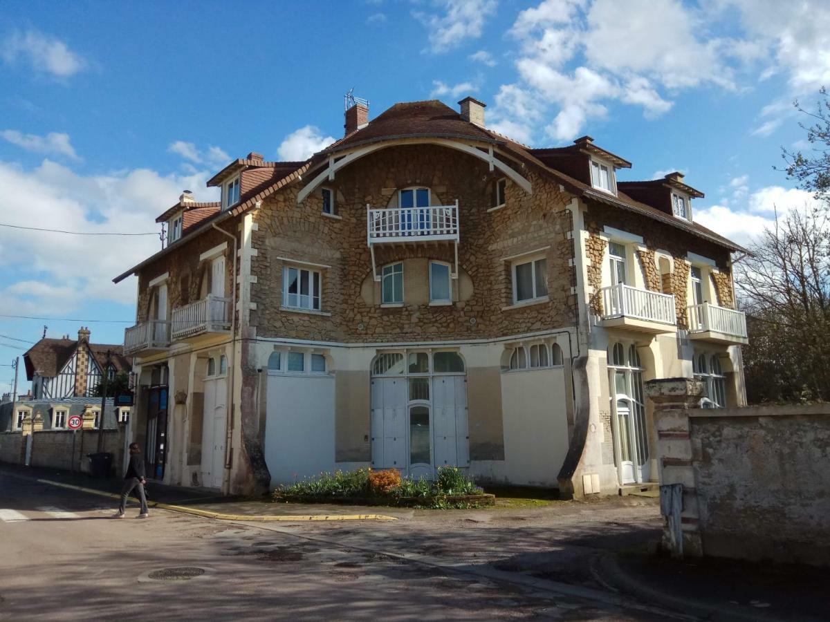 Villa La Sapiniere Hermanville-sur-Mer Exterior foto